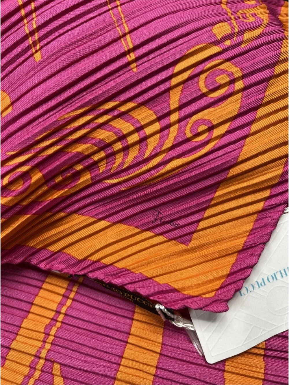 Authentic Emilio Pucci Silk Plissé Diamond Scarf Pink Orange Pleated Italy NWT